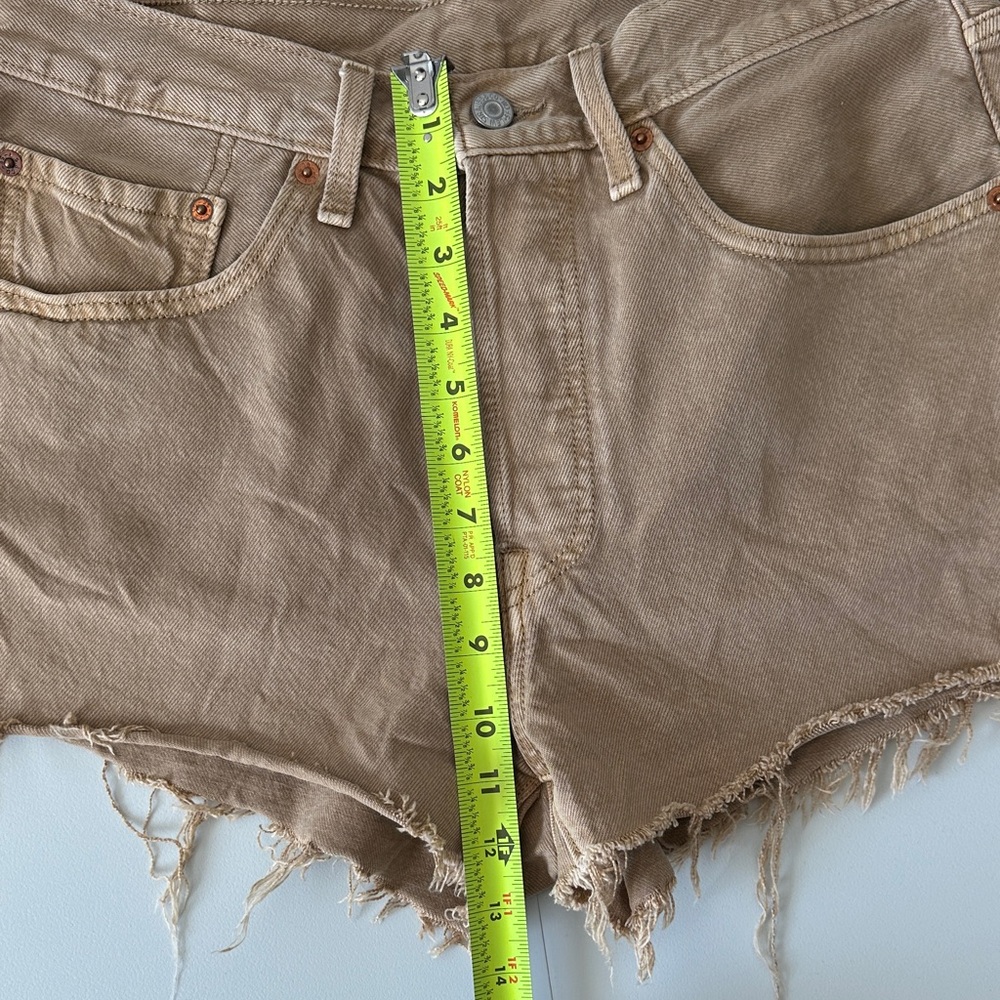 Levi's Women's Brown 501 Denim Jean Shorts - Picture 4 of 4